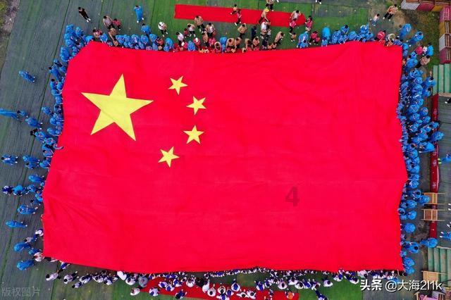 韩红黄绮珊强强联合，翻唱赵雷的《成都》，不仅唱哭孙楠也感动了自己